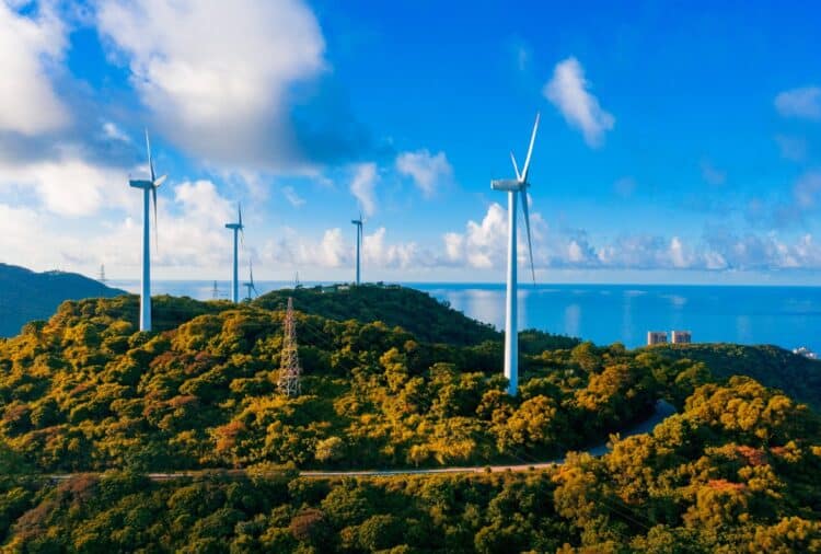 Bowen takes clean-energy ambitions to India and China