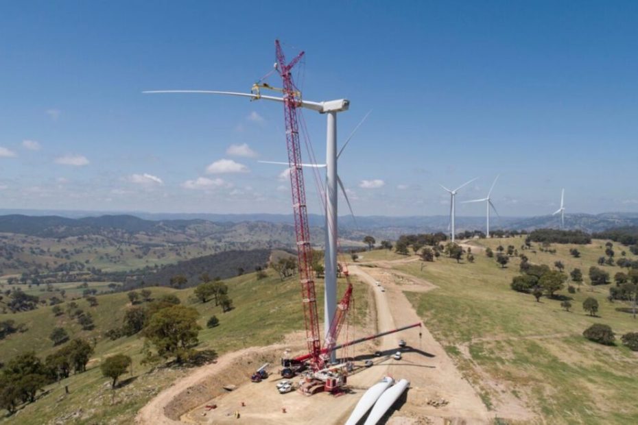 Australia needs a new wind farm every month to meet 2030 target, CEFC boss says