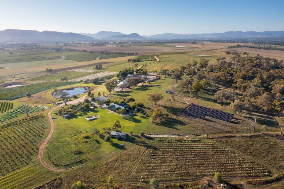 Organic vineyard with hatted restaurant goes off-grid with solar and batteries