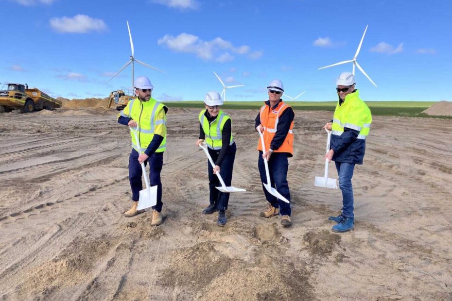 Australia set to energise record 10 GW wind and solar in 2025, but wind project starts are the lowest in a decade