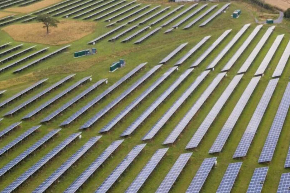 Supersized solar and battery project sails through EPBC, still working through state approvals