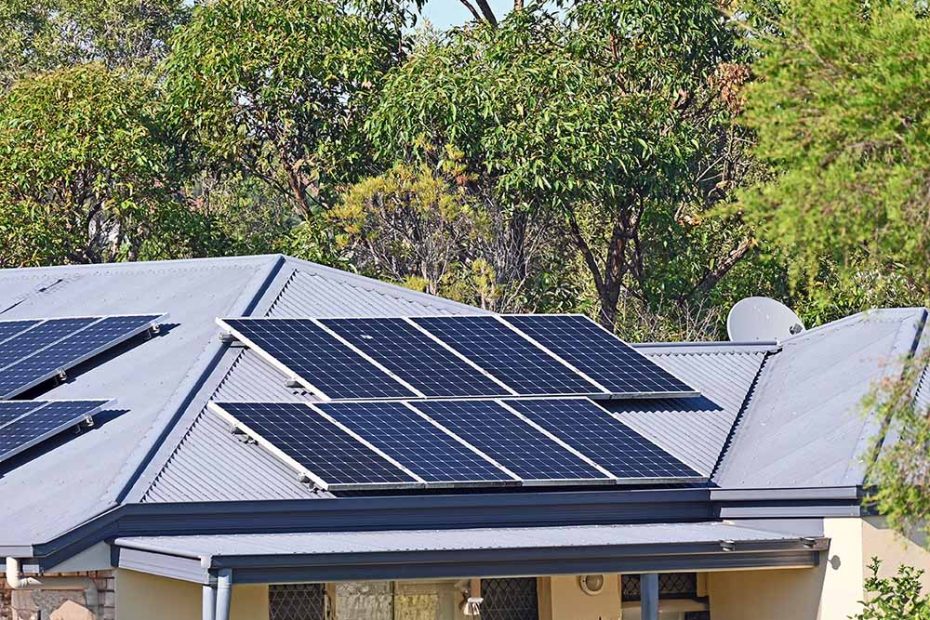 Rooftop solar households more likely to switch electricity retailers in search for best feed-in tariff
