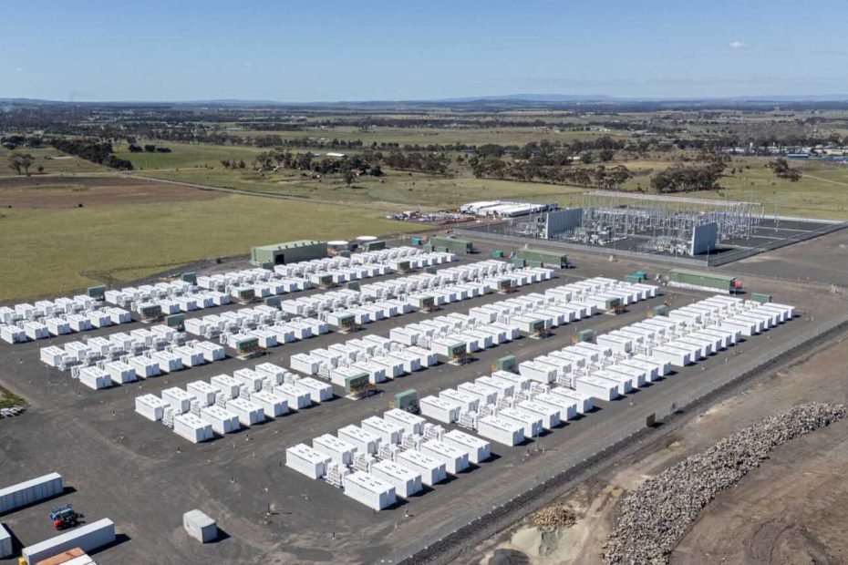 Australia rockets to third-largest big battery market in world, but solar and wind hit “decade low”