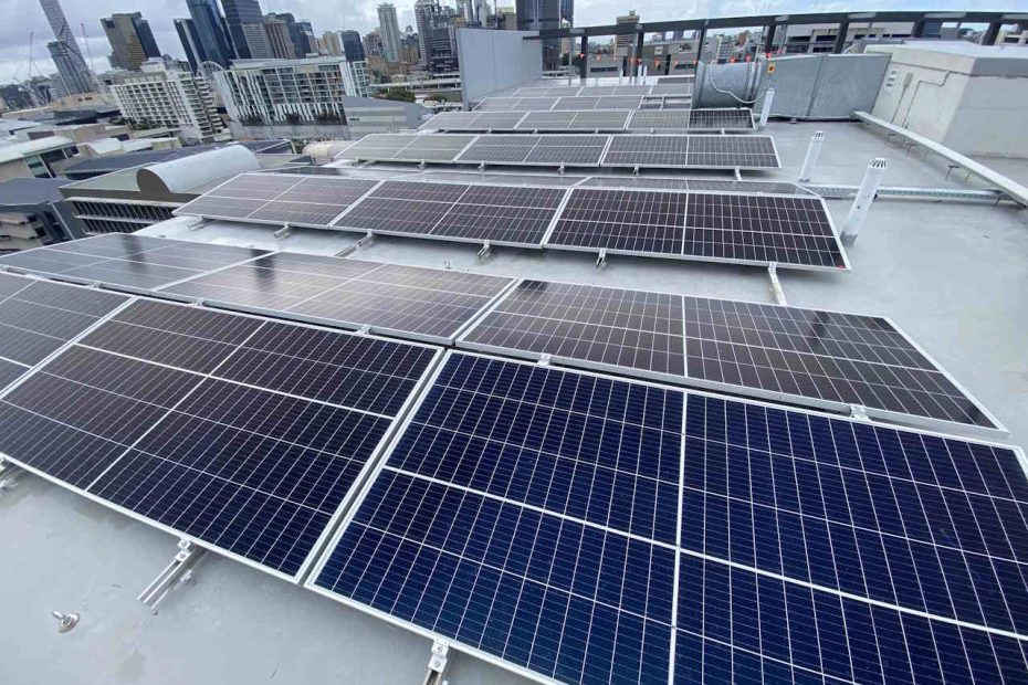 Network tariffs blamed for failure of warehouses and businesses to follow household lead on rooftop solar