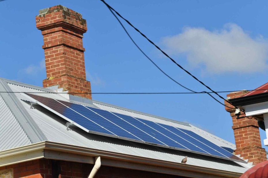 “Like a fire drill for the grid”: Rooftop solar systems to be switched off to test backstop system