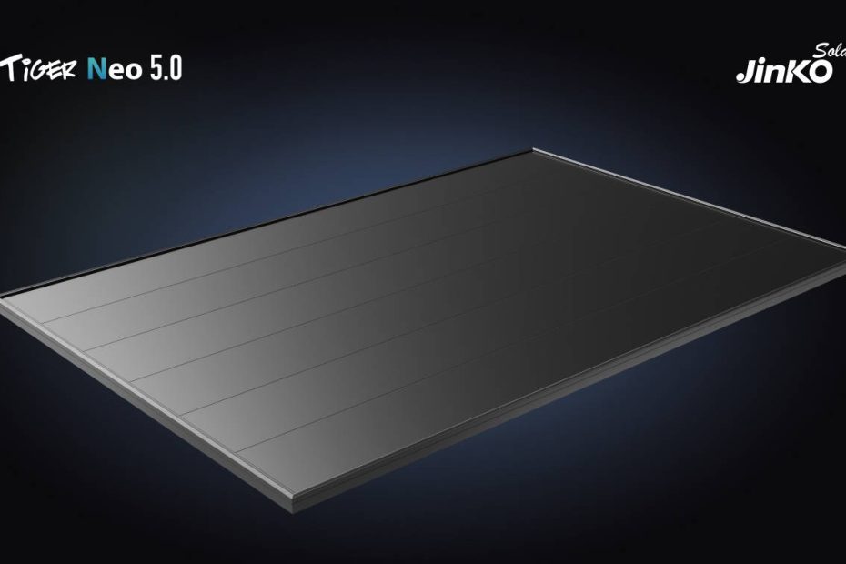 New all-black solar module targets residential rooftops, but packs a powerful punch